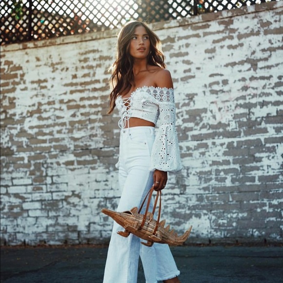 White off the shoulder peasant sleeve crop top - Picture 4 of 8